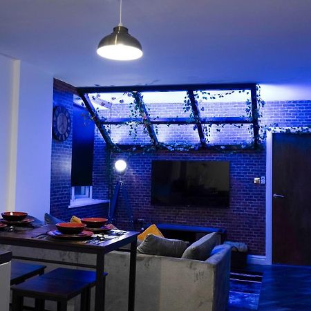 Stunning Two Bed City Centre Apartment Leeds  Extérieur photo