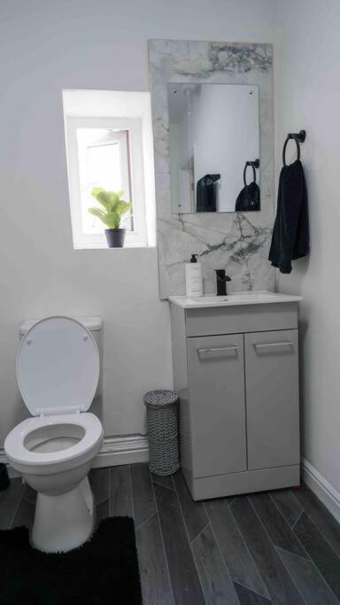 Stunning Two Bed City Centre Apartment Leeds  Extérieur photo