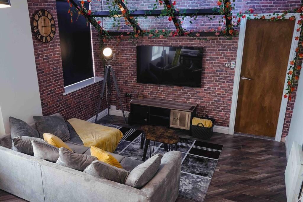 Stunning Two Bed City Centre Apartment Leeds  Extérieur photo