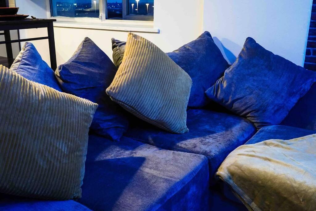 Stunning Two Bed City Centre Apartment Leeds  Extérieur photo