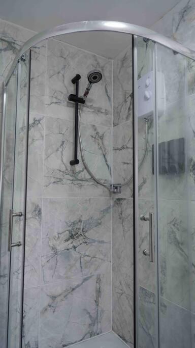 Stunning Two Bed City Centre Apartment Leeds  Extérieur photo